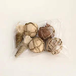 Natural grass woven pet chewing balls set for hamsters parrots small animals teeth cleaning toy.
