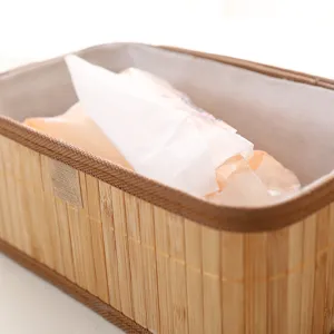 Handgemaakte bamboe tissue doos detail, natuurlijke geweven opslagcontainer voor auto.