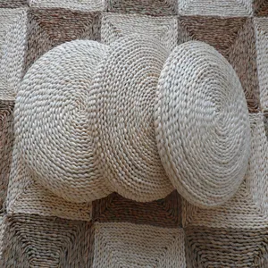 Handwoven corn husk round floor cushion natural straw tatami meditation mat home decor