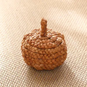 Handmade straw woven pumpkin basket home decor natural plant fiber tabletop storage craft