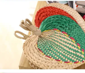 Handmade woven cattail leaf fan traditional Chinese summer cooling fan natural straw retro detail