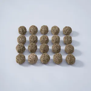 Boules en paille naturelle tressée marron rondes décoratives pour bricolage DIY.