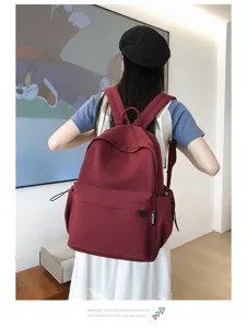 Minimalistischer Rucksack mit grossem Fassungsvermoegen fuer Schule Reise Alltag
