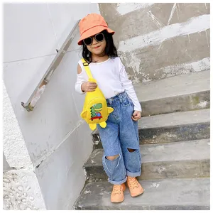 Leuke gele kinder dinosaurus borsttas, casual cartoon crossbody tas voor dagelijks gebruik.