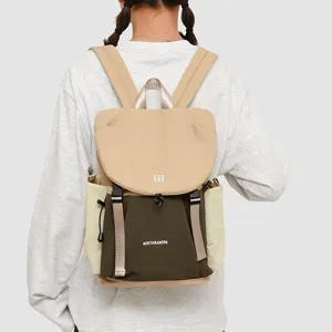 Zaino bicolore multifunzionale elegante da donna, zainetto leggero per trekking all'aperto.