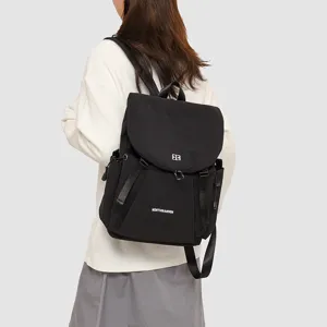 Zaino nero da donna moda tempo libero viaggio all'aperto borsa da scuola con chiusura a patta