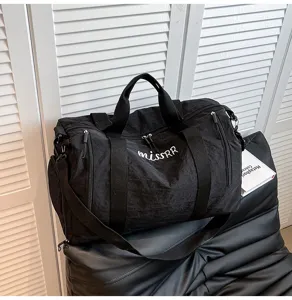 Grand sac de voyage fourre-tout léger décontracté de sport de fitness vue détaillée.