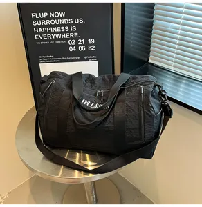 Sac de voyage noir grande capacité, sac de sport léger pour fitness, yoga et courts trajets.