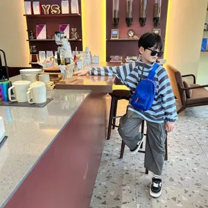 Details of the trendy kids chest bag, Korean style stylish single shoulder crossbody bag for boys.