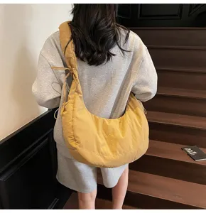 Casual nylon dumpling shoulder bag, large capacity crossbody cloud bag for women commute.