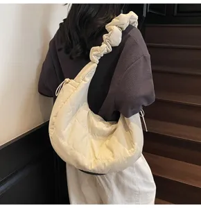 Casual nylon cloud hobo bag for women, large capacity commuter dumpling shoulder bag.
