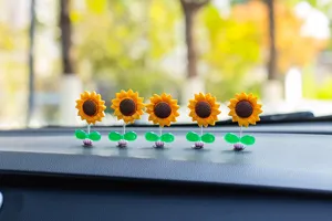 Cute Sunflower Car Dashboard Bobblehead Ornaments 5Pcs Spring Flower Interior Auto Decor