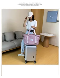 Multifunktionale Reise Reisetasche Detailansicht, große rosafarbene Lifestyle Gepäcktasche.