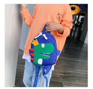 Niedlicher Cartoon Dinosaurier Kinder Rucksack, kleine Schultasche fuer den Kindergarten.