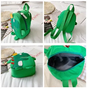 Süßer Dinosaurier Kinderrucksack für den Kindergarten, kleine grüner Tasche für den Alltag.