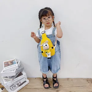 Borsa a tracolla gialla carina per bambini con peluche di mucca, elegante borsa da petto per bambini.