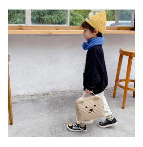 Gewatteerde berentas voor kinderen, schattige beige tas met rits, dagelijks modeaccessoire.