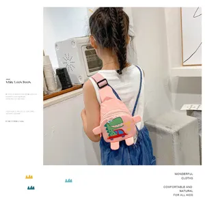 Kinder süßer Cartoon Dinosaurier Umhängetasche, rosa Mini Brusttasche für Kinder Reisen Zubehör