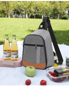 Grey single-shoulder thermal lunch bag, large capacity insulated picnic bag for daily commute.