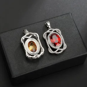 Gedetailleerd uitzicht grote luxe AAA zirkoon pavé hanger voor dames mode trui ketting.