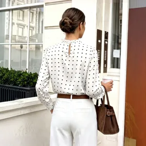 Schicke Damen Polka Dot Langarm Chiffon Bluse, lässiges Rundhals Top für elegante Alltagsmode.