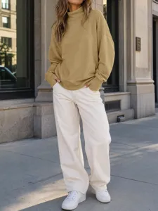 Felpa donna collo alto manica lunga oversize casual, comodo maglione streetwear autunnale.