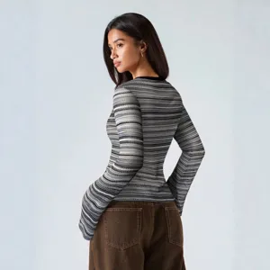 Mujer otoño a rayas manga acampanada corte ajustado top de punto manga larga casual
