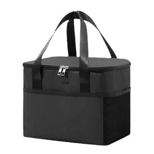 Grote zwarte geïsoleerde lunchtas met handvatten, handige draagtas voor bento maaltijden.
