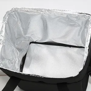 Portable insulated cooler bag with thick aluminum foil lining, perfect for daily lunch camping.