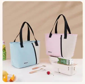 Details of the portable insulated lunch bag, large capacity color block cooler bag for office work.