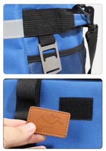 Image de détail de sac isotherme extérieur bleu avec décapsuleur et patch en cuir personnalisé.