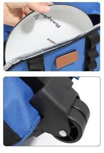 Détail du sac isotherme à roulettes avec grand espace de rangement et roues durables pour pique-nique.
