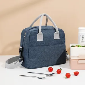 Large capacity insulated lunch bag, portable cationic bento bag with convenient adjustable strap.