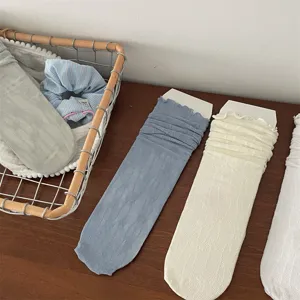 Japanische süße Mesh-Spitzen-Crew-Socken, atmungsaktive dünne Rüschen-Stapelsocken für Damen