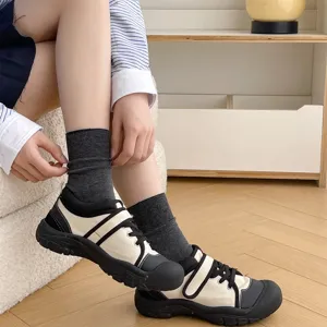 Damen graue mittelhoche Schlaufensocken einfarbig atmungsaktive Baumwolle Frühling Sommer.