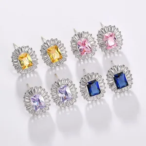 Lussuosi Orecchini a Bottone Geometrici in Rame con Zirconia per Donna Con Perno in Argento Sterling 925 Orecchini Quadrati Minimalisti con Cristalli