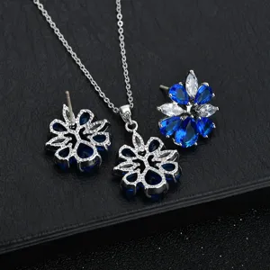 Blaues Kristall Zirkonia Halskette Ohrringe Set Blumen Schmuck Detailansicht glitzernde Zirkonia.