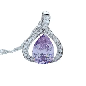Elegante violette Zirkonia Halskette fuer Damen modischer glaenzender Kristall Anhaenger