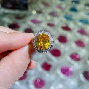 Vintage gelber Zirkonia Halo Ring mit verstellbarem offenem Design für Damen Luxus