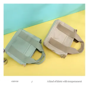 Casual canvas tote bag for women, large capacity handbag, stylish daily shoulder bag.