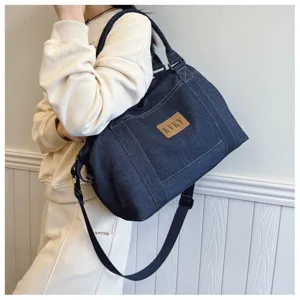 Borsa a tracolla in denim alla moda per donna, grande borsa shopper casual da viaggio.