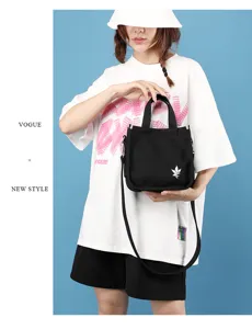 Borsa a mano da donna in tela borsa a tracolla casual shopper nera stile chic