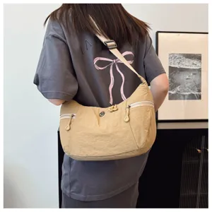 Casual nylon crossbody bag for women lightweight shoulder bag for daily travel and street style