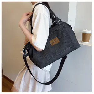 2025 nuova borsa a tracolla in denim stile urbano, grande borsa casual da donna.