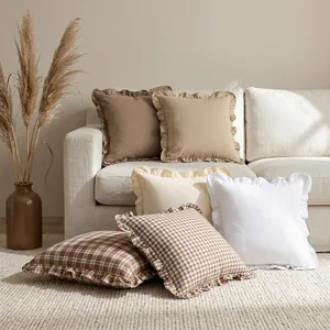 Housse de coussin carrée unie ou à carreaux vintage avec volants en coton pour canapé.