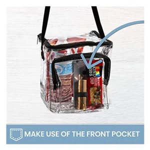 Vue detaillee du sac transparent en PVC avec poche avant et sangle pour le quotidien.