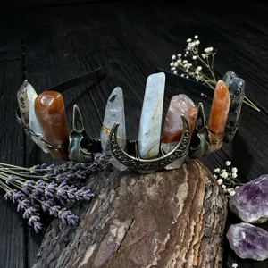 Gotischer Kristall Krone Haarreif mit Mond und Totenkopf Zubehör für Damen Fotografie Accessoires.
