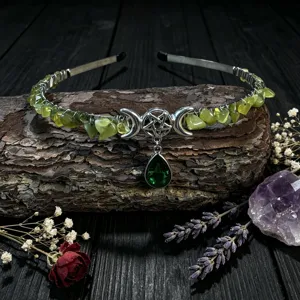 Handmade natural crystal moon chip stone crown headband with pentagram pendant for women and girls.