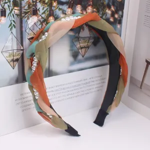 Cerchietto intrecciato in tessuto fatto a mano con perle e nastro per acconciatura elegante