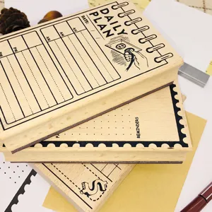 Houten dagelijkse planner stempel voor dagboek kantoorartikelen tijdbeheer.
